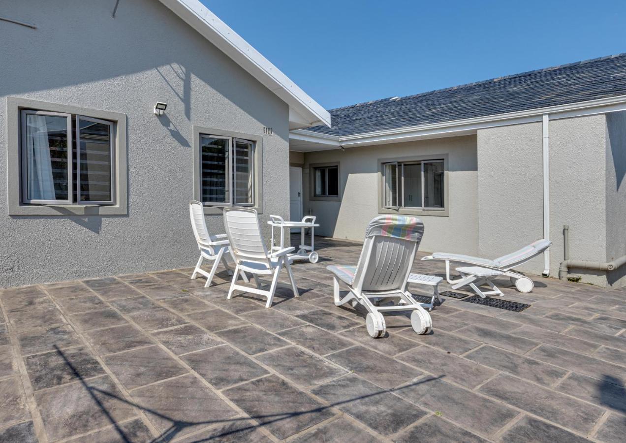 Seafront Retreat In Sandbaai Hermanus Exterior foto